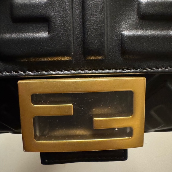 Fendi black baguette with gold Accents - Picture 3 of 9